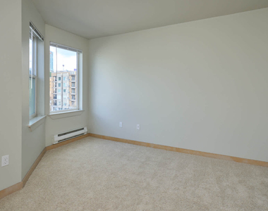 521 S. Weller - Photo Thumbnail 14