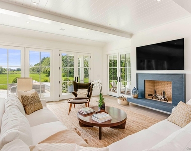571 Pauls Lane - Photo Thumbnail 8