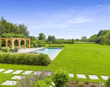 571 Pauls Lane - Photo Thumbnail 3