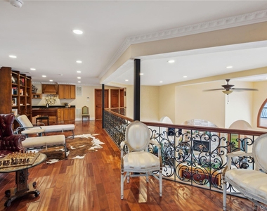 13 Seatuck Lane - Photo Thumbnail 21