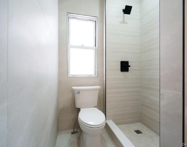 450 E Park Avenue - Photo Thumbnail 4