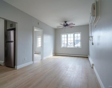 450 E Park Avenue - Photo Thumbnail 1