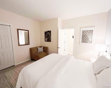 23 Pearl Street - Photo Thumbnail 9