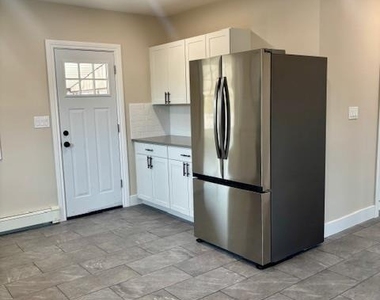 1026 Glen Cove Avenue - Photo Thumbnail 3