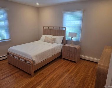 29 Carriage Hill Lane - Photo Thumbnail 4