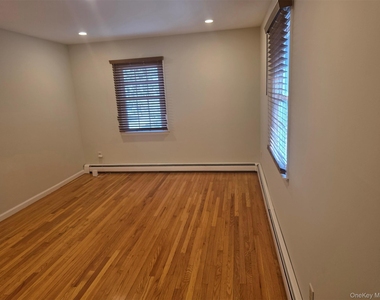 29 Carriage Hill Lane - Photo Thumbnail 1