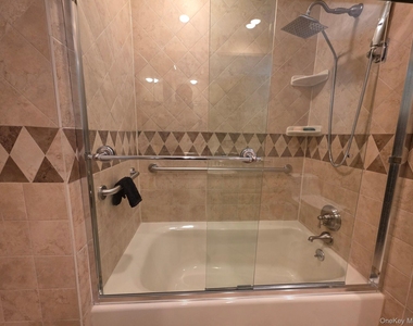 29 Carriage Hill Lane - Photo Thumbnail 10