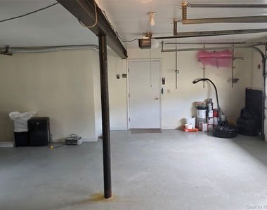 29 Carriage Hill Lane - Photo Thumbnail 26