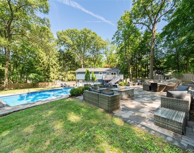 9 E Stemmer Lane - Photo Thumbnail 19