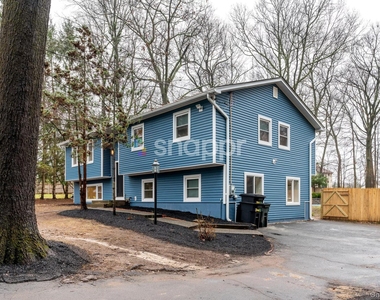 9 E Stemmer Lane - Photo Thumbnail 1