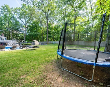 9 E Stemmer Lane - Photo Thumbnail 27