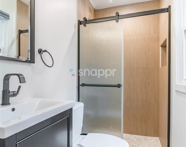9 E Stemmer Lane - Photo Thumbnail 8