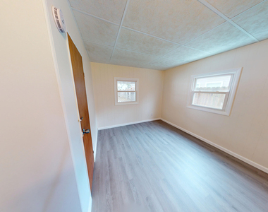 13 Hawley Avenue - Photo Thumbnail 10