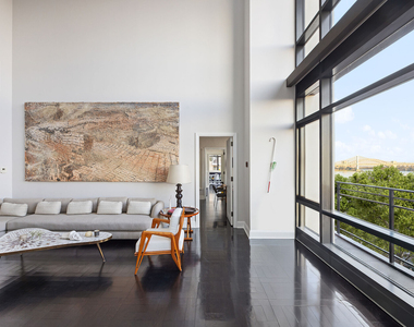 170 E End Avenue - Photo Thumbnail 2