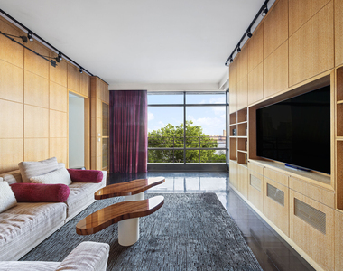 170 E End Avenue - Photo Thumbnail 4