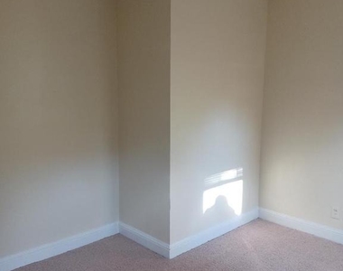 515 Carter Street - Photo Thumbnail 8