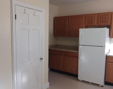 515 Carter Street - Photo Thumbnail 2