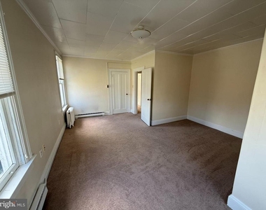 21 Stewart Street S - Photo Thumbnail 5