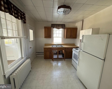 21 Stewart Street S - Photo Thumbnail 10