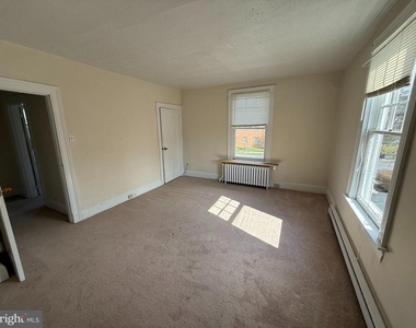 21 Stewart Street S - Photo Thumbnail 6
