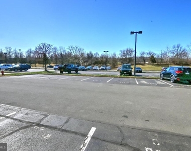 21216 Mcfadden Square - Photo Thumbnail 46
