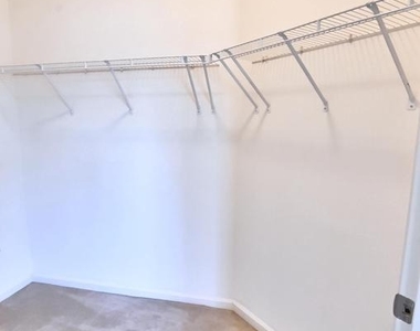 21216 Mcfadden Square - Photo Thumbnail 33