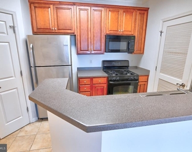 21216 Mcfadden Square - Photo Thumbnail 1