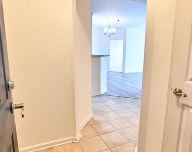 21216 Mcfadden Square - Photo Thumbnail 5