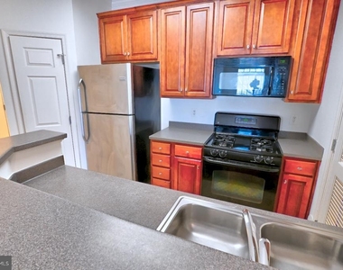 21216 Mcfadden Square - Photo Thumbnail 10