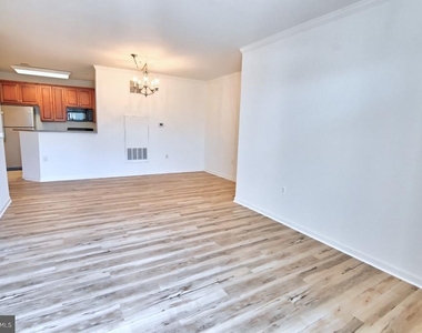 21216 Mcfadden Square - Photo Thumbnail 40