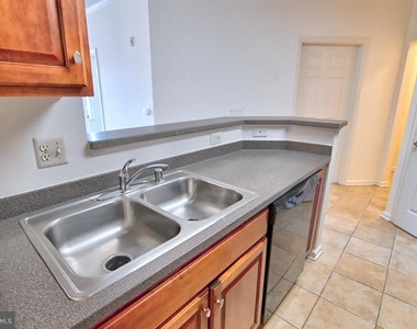 21216 Mcfadden Square - Photo Thumbnail 12
