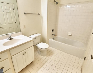 21216 Mcfadden Square - Photo Thumbnail 23