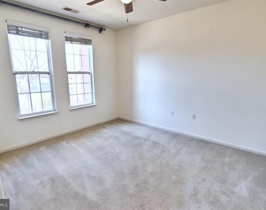 21216 Mcfadden Square - Photo Thumbnail 31
