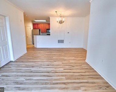 21216 Mcfadden Square - Photo Thumbnail 4