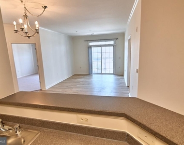 21216 Mcfadden Square - Photo Thumbnail 2