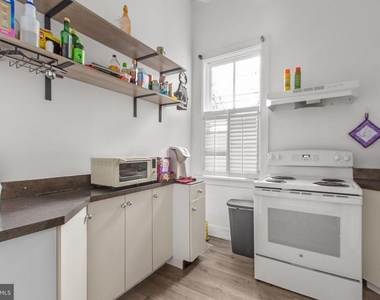 809 Caroline Street - Photo Thumbnail 5