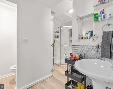 809 Caroline Street - Photo Thumbnail 9