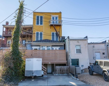 809 Caroline Street - Photo Thumbnail 2