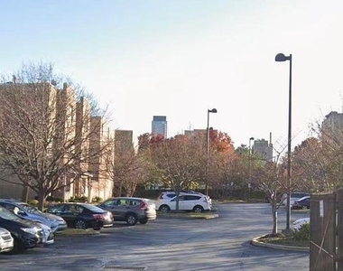 304 N 8th Street - Photo Thumbnail 11