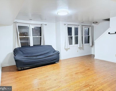 304 N 8th Street - Photo Thumbnail 1
