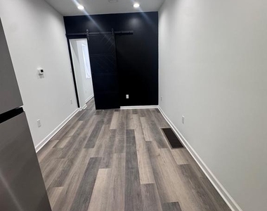 5012 W Stiles Street - Photo Thumbnail 2