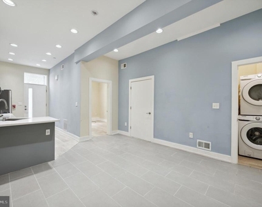 2024 E Fletcher Street - Photo Thumbnail 8