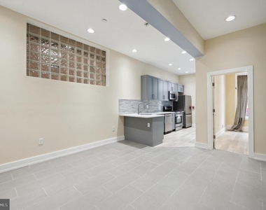 2024 E Fletcher Street - Photo Thumbnail 9