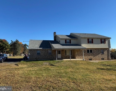 1305 Hawthorne Lane - Photo Thumbnail 1