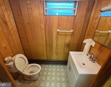 1305 Hawthorne Lane - Photo Thumbnail 24