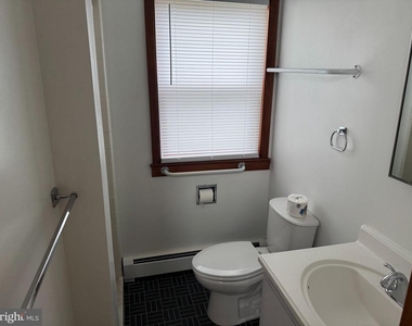 1305 Hawthorne Lane - Photo Thumbnail 26