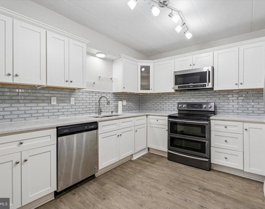 400 Glendale Road - Photo Thumbnail 1