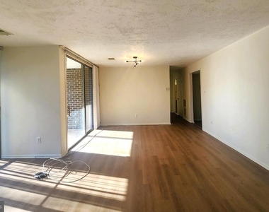 10244 Prince Place - Photo Thumbnail 2