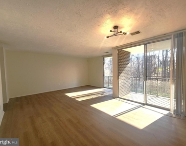 10244 Prince Place - Photo Thumbnail 1