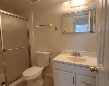 10244 Prince Place - Photo Thumbnail 8